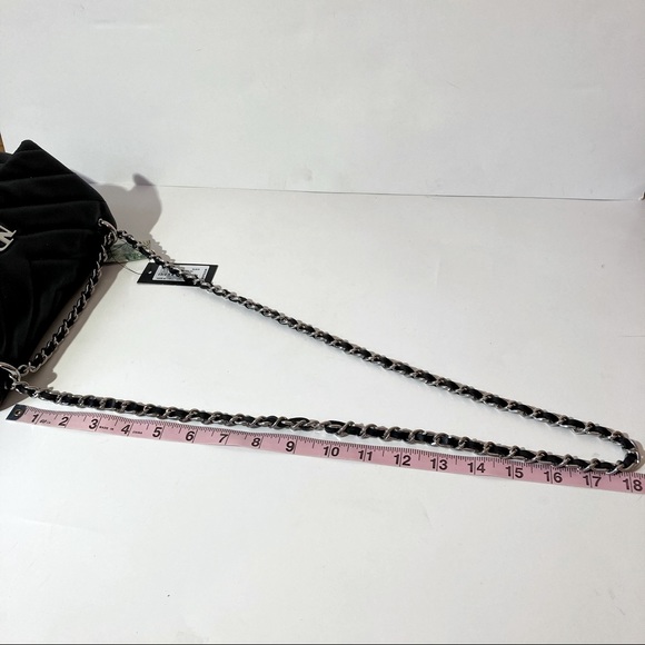 NWT Badgley Mischka Black Quilted bag w/letter lock - Picture 12 of 15